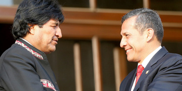 Evo Morales junto a Ollanta Humala