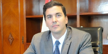 Santiago Peña, ministro de Economía de Paraguay