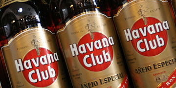 Botellas de ron de Havana Club