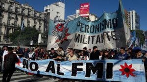 Marcha contra el FMI en Argentina