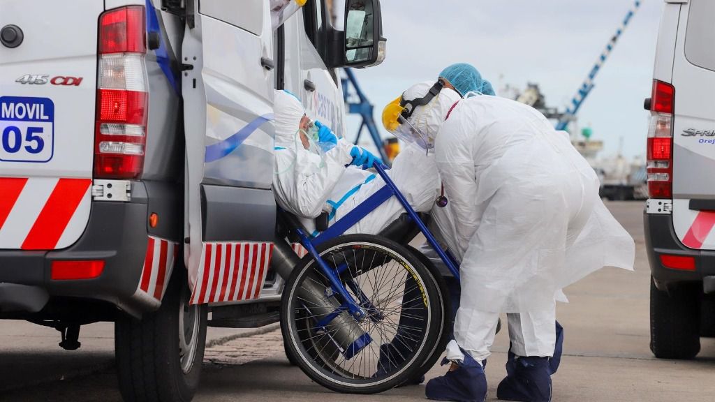 Trabajadores sanitarios en Montevideo (Uruguay) durante la pandemia de coronavirus