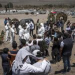 Funeral celebrado en un cementerio de la localidad de Chalco, en Estado de México