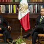 Enrique Peña Nieto y Felipe Calderón