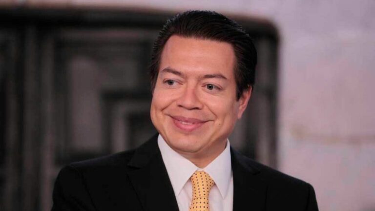 El líder del partido gobernante de México en la Cámara de Diputados, Mario Delgado