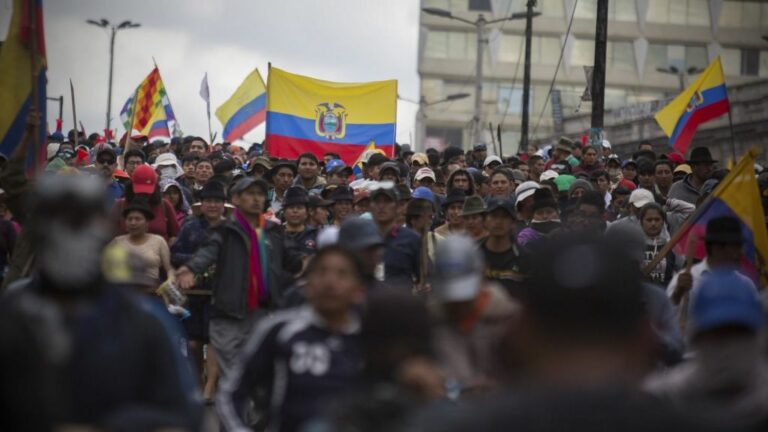 Protestas en Quito contra la eliminación de las ayudas a los combustibles
