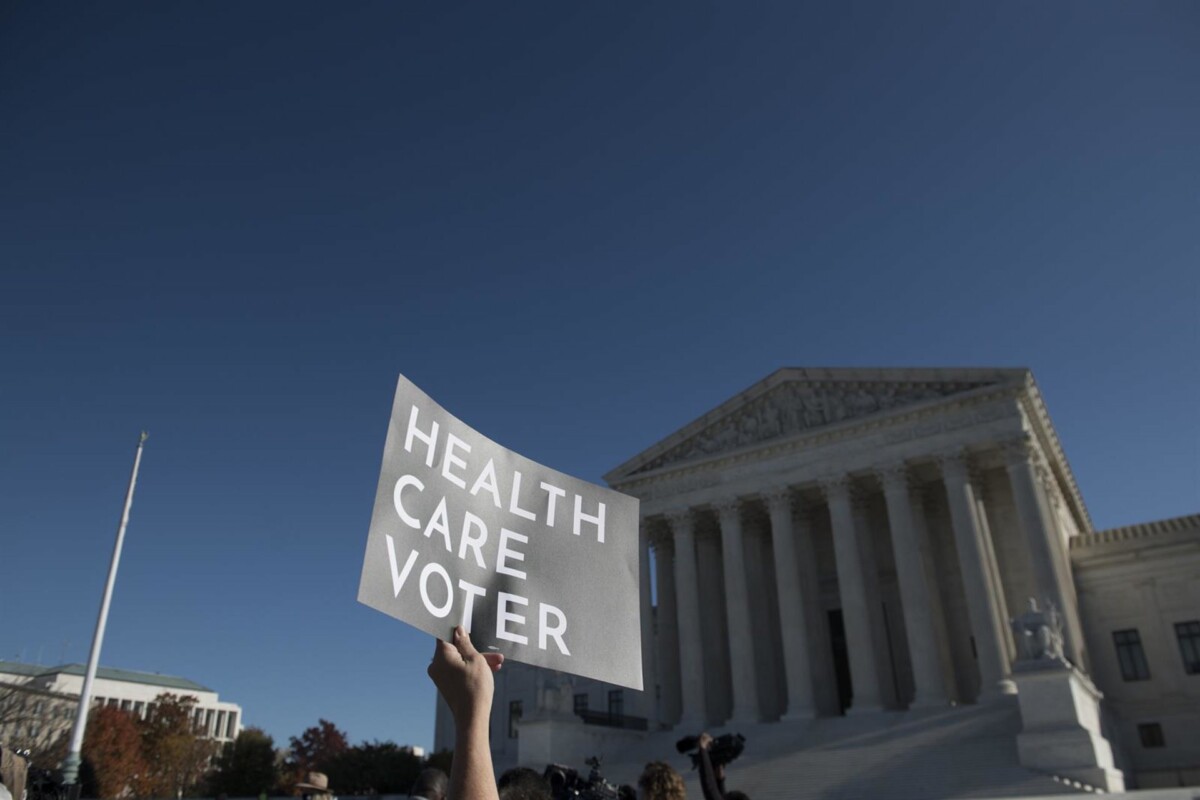 Protesta ante el Tribunal Supremo de Estados Unidos en defensa del 'Obamacare' - ROD LAMKEY / ZUMA PRESS / CONTACTOPHOTO