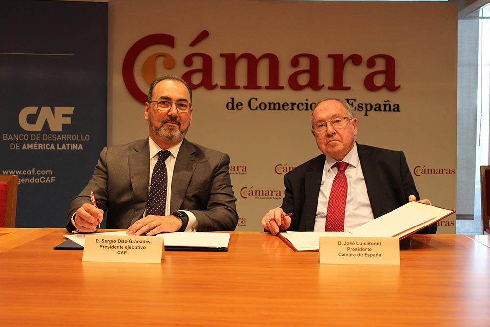 El presidente de la Cámara de España, José Luis Bonet, y el presidente ejecutivo del banco de desarrollo de América Latina CAF, Sergio Díaz-Granados - CÁMARA DE COMERCIO DE ESPAÑA