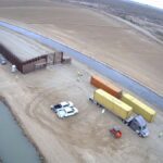 El gobernador de Arizona ordena cubrir con contenedores de carga los huecos de la frontera con México