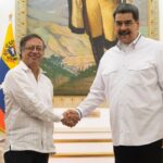 El presidente de Colombia, Gustavo Petro, y el presidente de Venezuela, Nicolás Maduro, durante la reunión bilateral en el Palacio de Miraflores, Caracas / Foto: Presidencia de Colombia