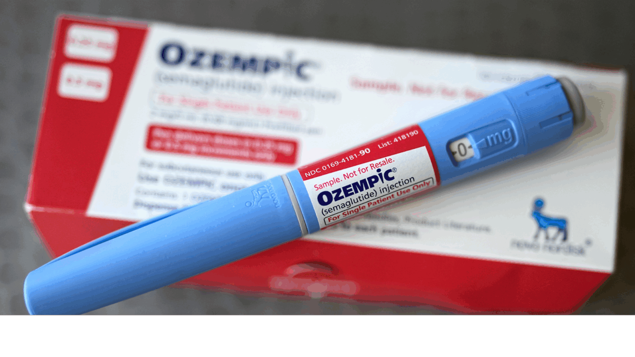 Inyección de Ozempic junto a su caja de presentación