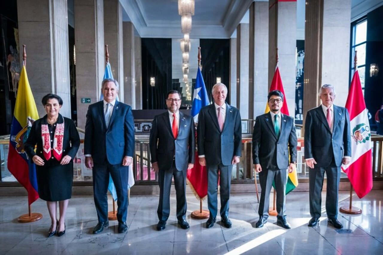 Los ministros de Exteriores de Ecuador, Argentina, Chile, Bolivia y Perú (Foto: Ministerio de Exteriores de Chile)